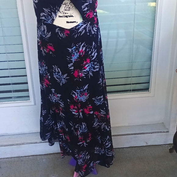 Banana Republic Long Dress - Picture 6 of 9
